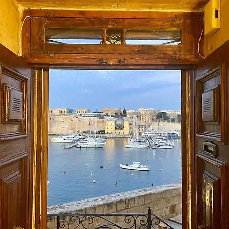 Blue Eye - Waterfront Home In A Scenic Location Birgu Kültér fotó