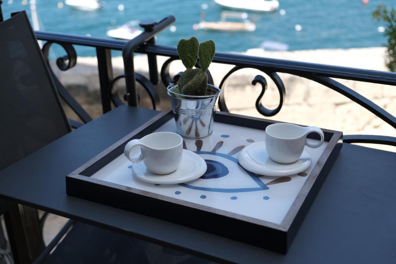 Blue Eye - Waterfront Home In A Scenic Location Birgu Kültér fotó